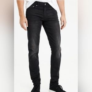 American Eagle men's black slim fit 28x30 jeans